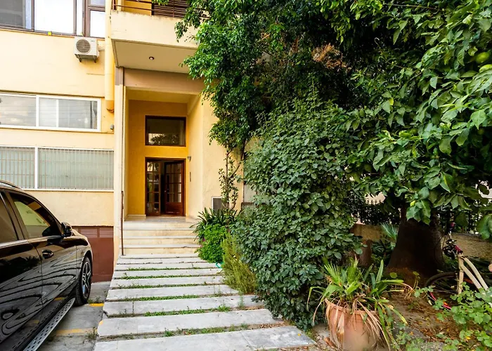 Grand Luxury Seafront Apartment Kalamata