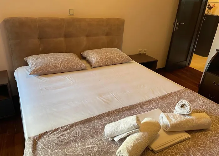 Grand Luxury Seafront Apartment *