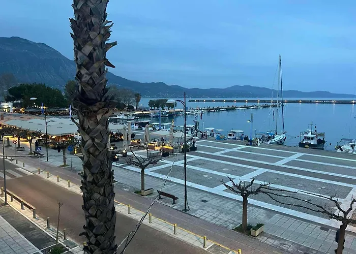 Grand Luxury Seafront