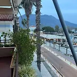 Grand Luxury Seafront