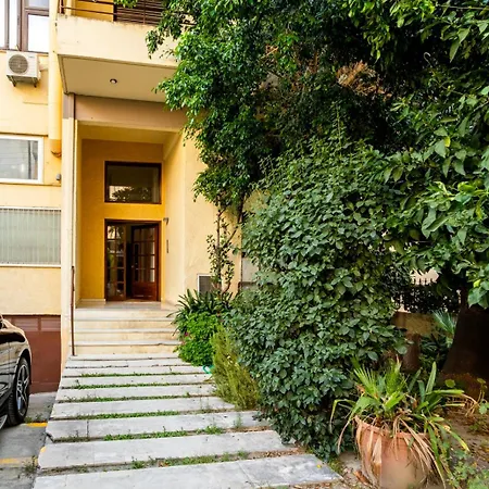 Grand Luxury Seafront Apartment Kalamata