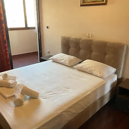 Grand Luxury Seafront Апартаменты Каламата