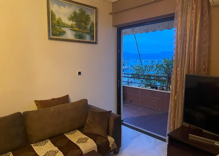 Grand Luxury Seafront Lejlighed